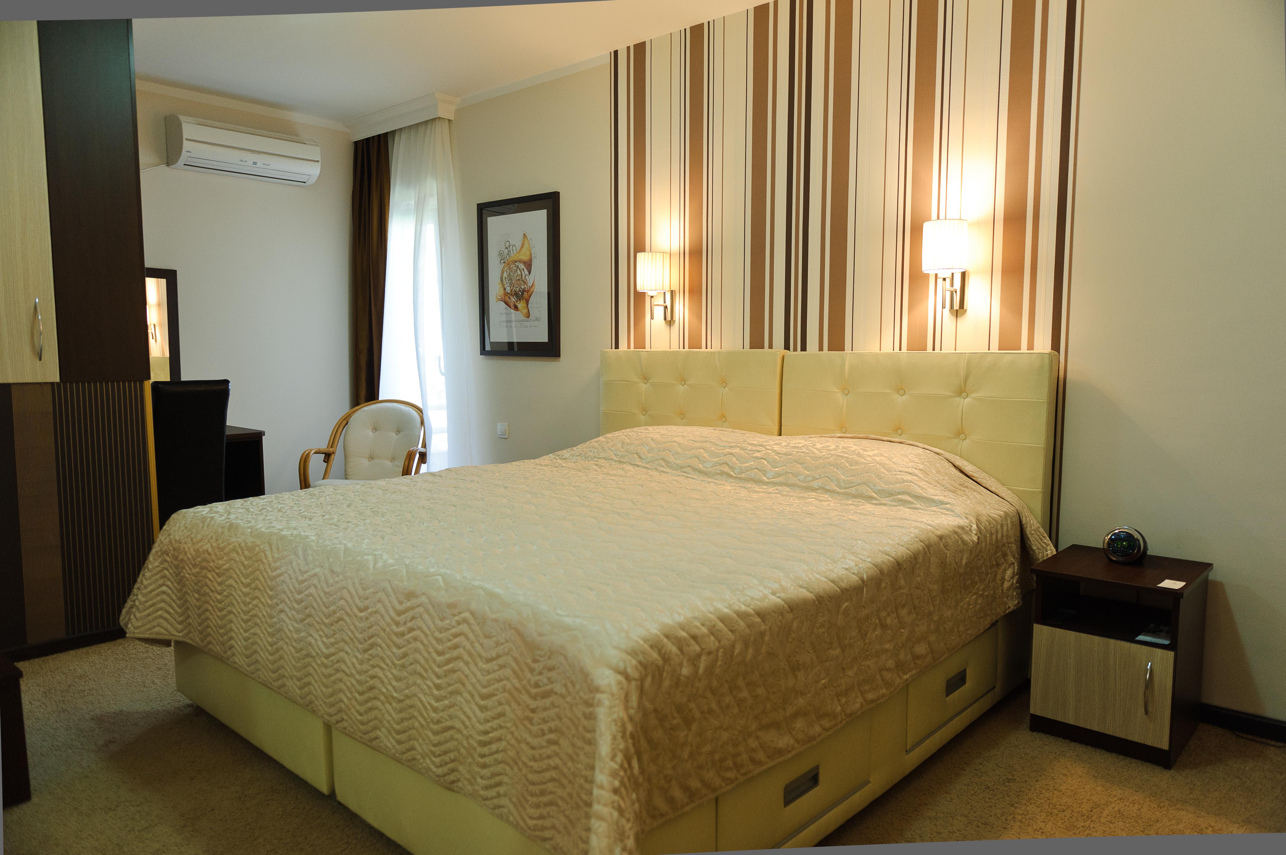 Philia Hotel Подгориця Екстер'єр фото