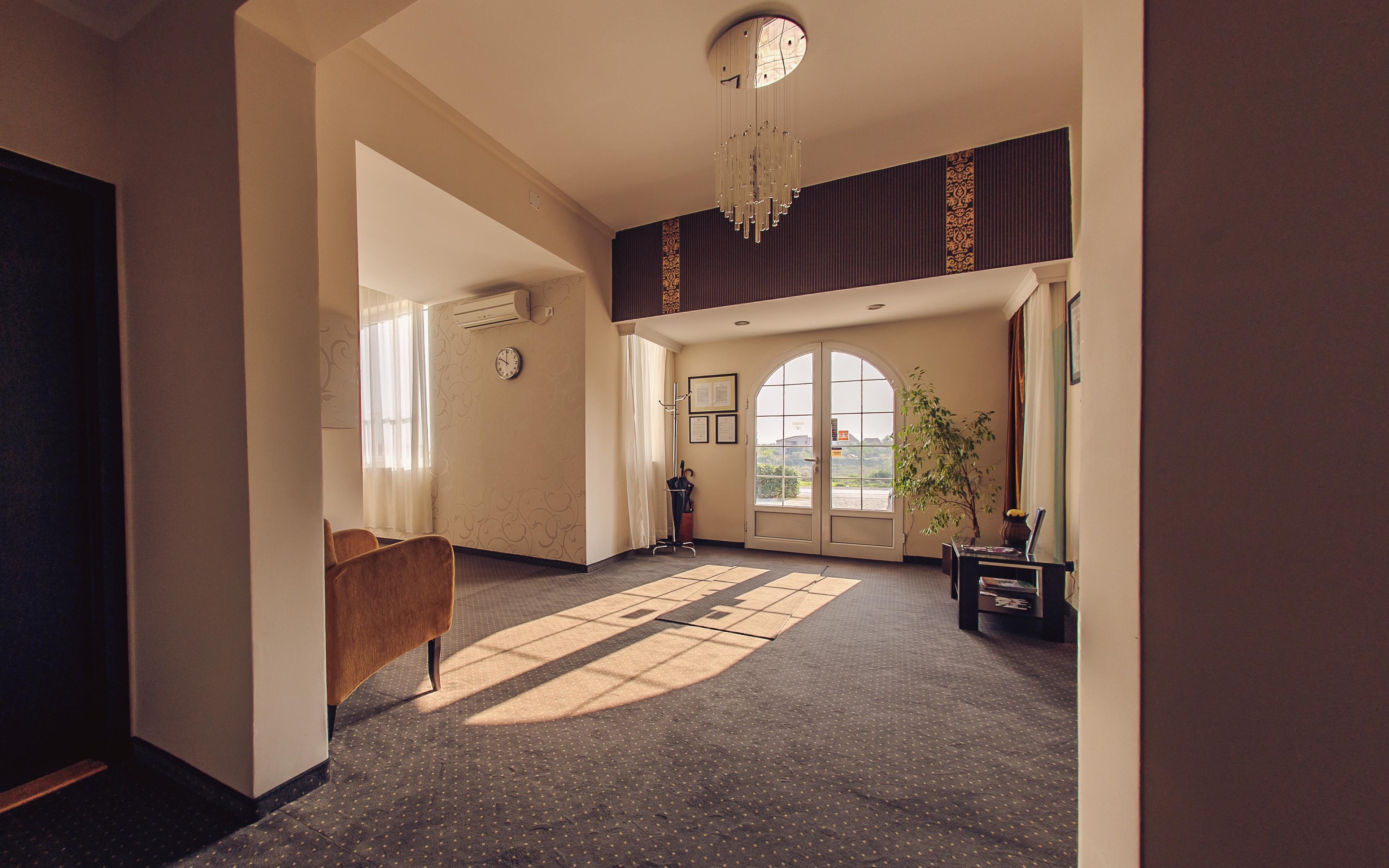 Philia Hotel Подгориця Екстер'єр фото