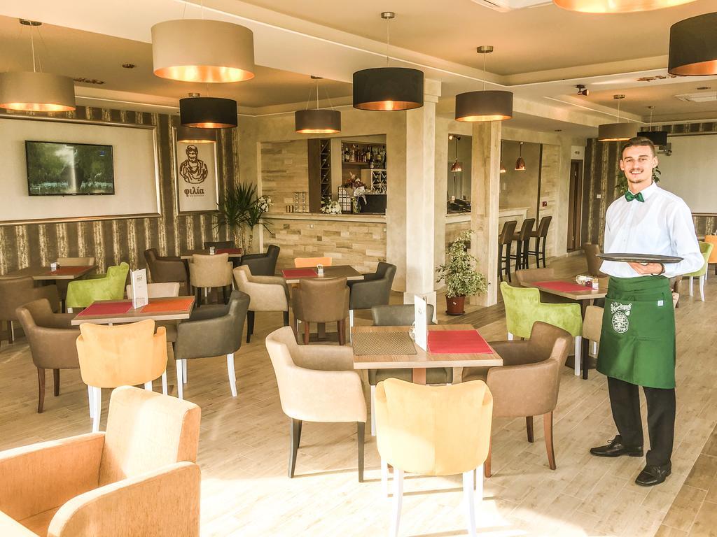 Philia Hotel Подгориця Екстер'єр фото