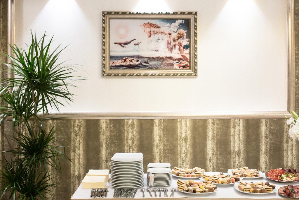 Philia Hotel Подгориця Екстер'єр фото